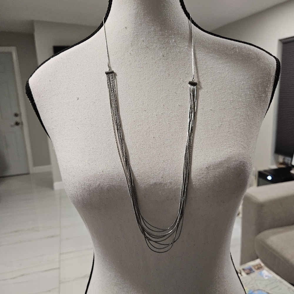 Elegant Silver Necklace